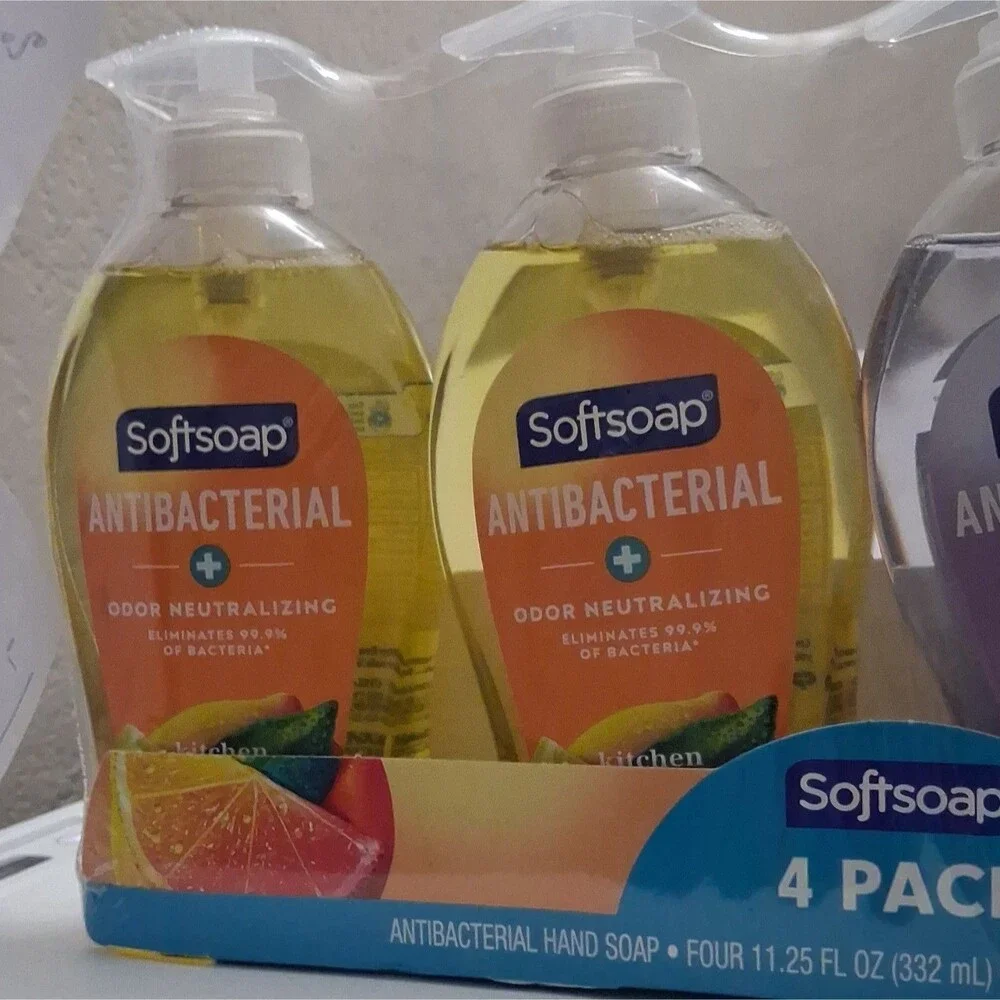 Softsoap Antibacterial Liquid Hand Soap 4 Pack 11.25 fl oz Citrus & White Tea